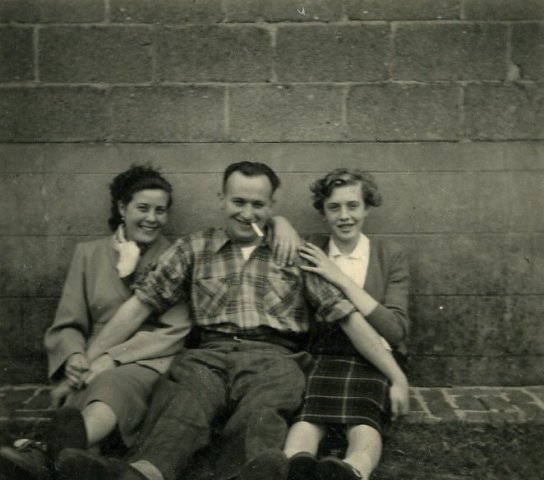 Georgina Stevens Maurice Moens en x